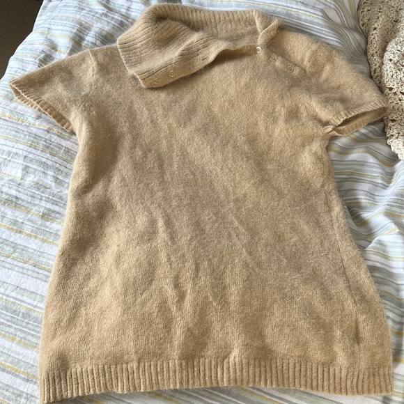 Angora blend short sleeve sweater in camel - Picture 2 of 5